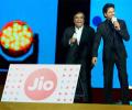 Jio offers new iPhone users free service for 15 months