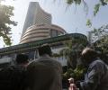 Sensex ends at 1-month low, hit by losses for 4th day