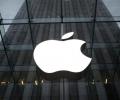 Apple becomes first US company to hit $1 trillion m-cap