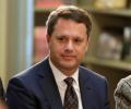 Walmart CEO Doug McMillon in India to take on Amazon