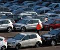 Passenger vehicle sales rise 23% in Dec quarter