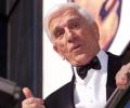 Naked Gun's Leslie Nielsen dies