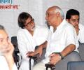 Amitabh Bachchan pays tribute to Yash Chopra