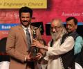 PIX: Anil Kapoor, Dilip Prabhavalkar receive Dinanath Mangeshkar award