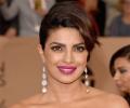 Here's what Priyanka should wear to the Oscars!