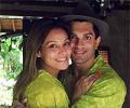 PIX: Bipasha, Karan holiday in Bali