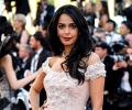 Like Mallika Sherawat's look at Cannes? VOTE!