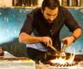 Bollywood's YUMMIEST foodie moments!