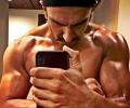 Ranveer's latest selfie is too-hot-to-handle