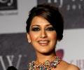 Bollywood prays for Sonali Bendre