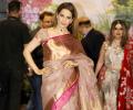 #SonamKiShaadi: Kangana, Shahid-Mira look GORGEOUS