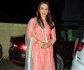 PIX: Iulia, Amrita, Kareena at a Diwali party