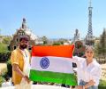 Nayanthara-Vignesh Get ROMANTIC in Spain