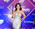 Sunny Leone Wins An Award