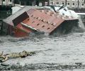 Typhoon Morakot slams China coast, 1 mn evacuated