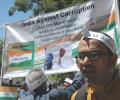 NRIs take to the streets to support Anna Hazare