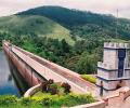 Kerala CM seeks Centre's mediation on Mullaperiyar dam issue