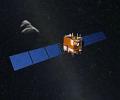 China's Chang'e-2 travels past asteroid in deep space