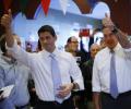 Last minute push: Enthusiastic Romney visits swing states