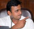 Akhilesh boycotts Harvard lecture over Azam's detention