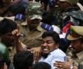 AP division: Seemandhra lawyers' protest enters 100th day