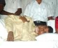 Amid drama, police evicts fasting Naidu from Andhra Bhavan