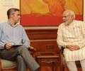 Omar meets PM, seeks special rehab package for flood-hit