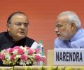 PM backs Jaitley, says he will come through with flying colours