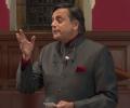 8 lessons from Tharoor's electrifying Oxford speech