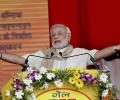 Nitish 'back-stabbed' Bihar; Lalu poisoning it: Modi