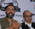 Yogendra Yadav, Prashant Bhushan to be axed from AAP decision-making body?