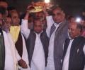 Mulayam b'day bash: Rahman performs, Lalu conspicuous by absence