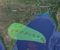 Alert! Cyclone Vardah to slam into Andhra coast on Dec 12