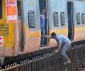 Mumbaikars 'grin and bear' 72-hour megablock on Harbour line