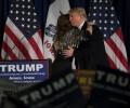 Sarah Palin jumps into 2016 race, endorses Donald Trump