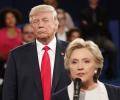 Clinton, Trump in dead heat, scramble to swing states