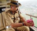 UP cop's flower shower on Kanwariyas sparks row