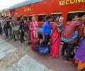 Exodus of migrants from Gujarat continues; snowballs into political slugfest