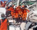 832 killed in Indonesia quake, tsunami; toll could rise to 'thousands'