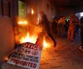 PHOTOS: Hundreds storm US embassy in Baghdad