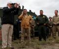 Trump tours border, repeats threat to declare national emergency