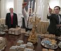 Trump orders burgers, fries for football champs after shutdown closes WH kitchen