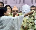 Month after vandalism, Mamata unveils Vidyasagar's new bust