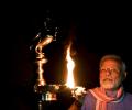 Indians light lamps to unite in fight against COVID-19