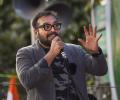 Anurag Kashyap visits Jamia, tastes Shaheen Bagh's biryani