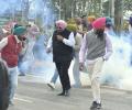 Facing water canons, tear-gas, Punjab farmers push to Delhi