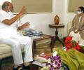 Mamata meets Pawar, flays Cong; urges regional parties to unite against BJP