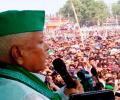 Lalu Yadav speaks to Sonia, hints at thaw with Congress