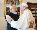 During hour-long meet Modi invites Pope Francis to visit India