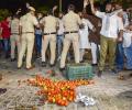 Cong workers protest outside Sibal's residence